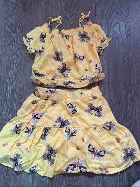 Epic Threads Yellow Floral Two-Piece Top and Skirt Set
